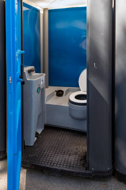 Porta potty delivery and setup in Woodlynne, NJ